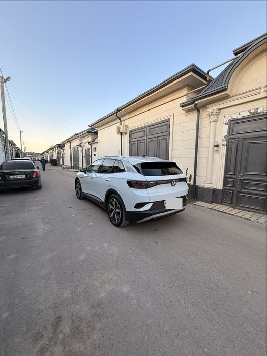 Wolswagen ID4 электро мобил сотилади