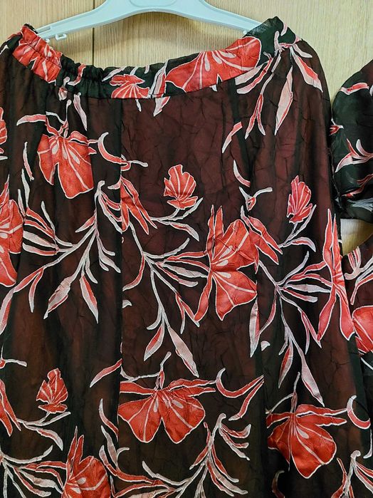 Compleu rosu cu negru