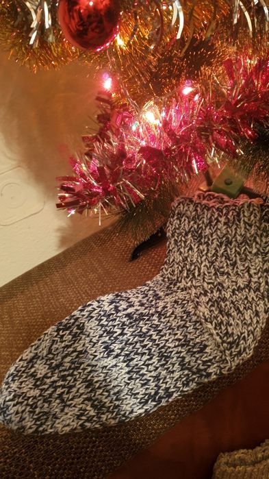 Ciorapi din lana draguti, lucrati manual, dama si barbat