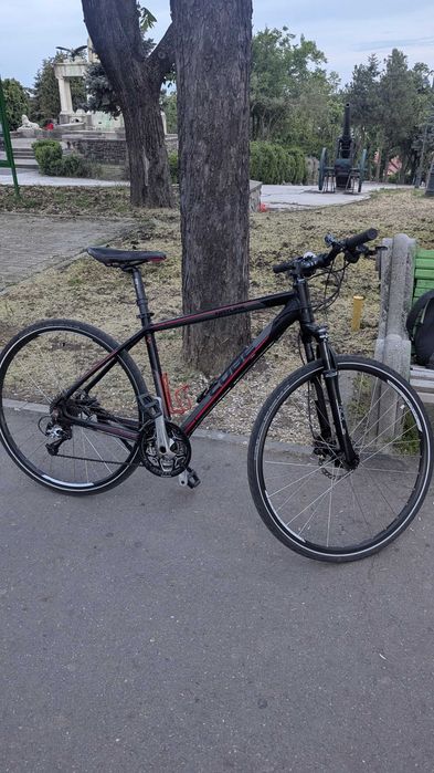 Bicicleta Cube trekking S/M
