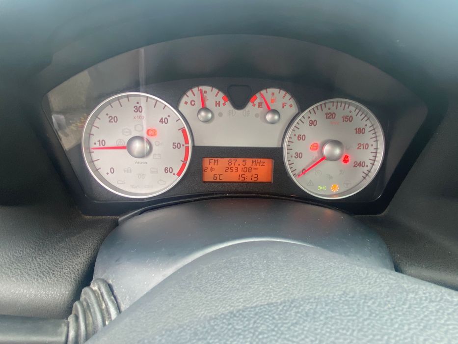 Vand sau schimb Fiat stilo 1.9 multi j