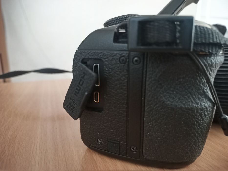Fujifilm FinePix S3300.