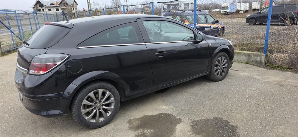 OPEL Astra 2011 — imagine 2