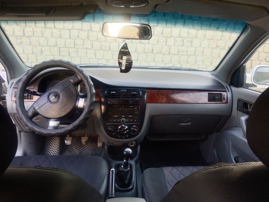 Lasetti 2011 holati zur pulini kelishamiz naxt pulga sotiladi