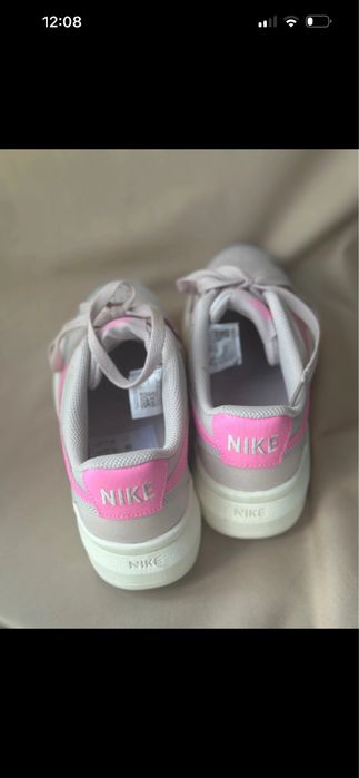 Adidasi nike 36.5