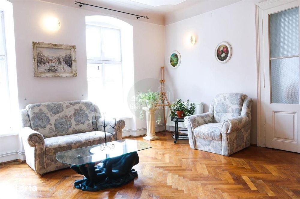 Apartament cochet 2 camere cu terasa zona Ultracentrala