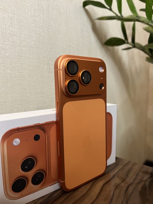 Продам айфон 17 про