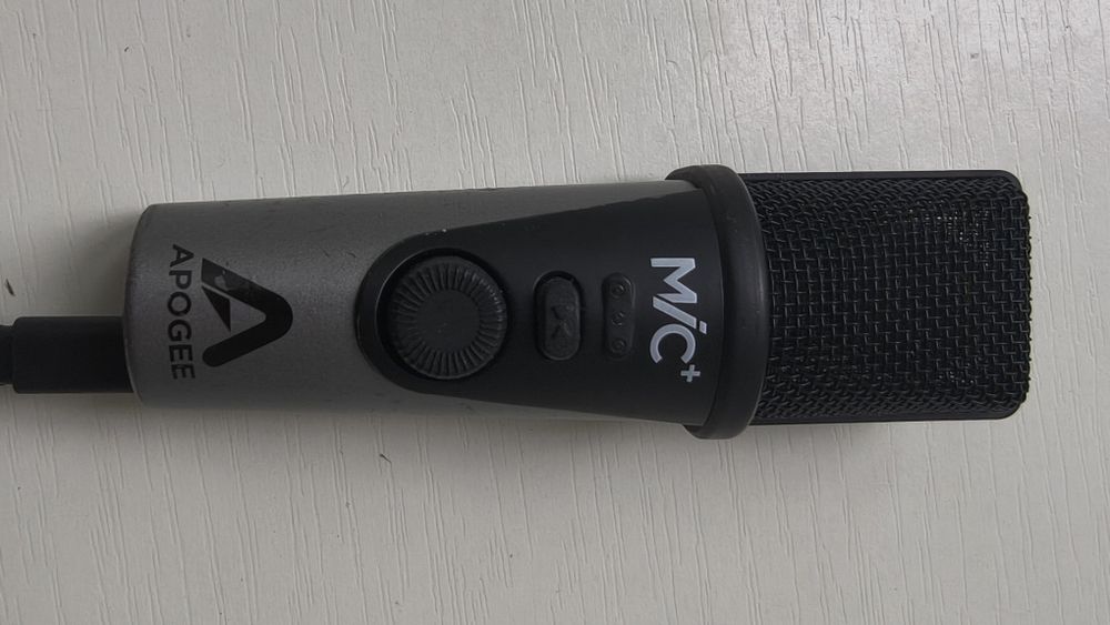 Microfon Studio Prodcast Apogee