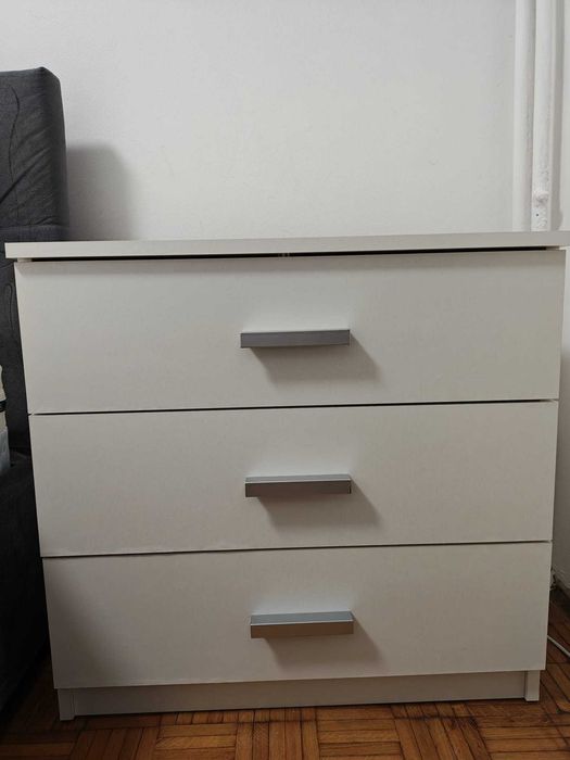 Noptieră albă modernă – 35 × 71 × 68 cm (2 bucăți, preț/bucata negociabil.)