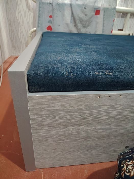 Spalni sotiladi | Shkaf bepul beriladi