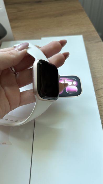 Apple Watch Series 11 GPS, 42mm, rose gold
