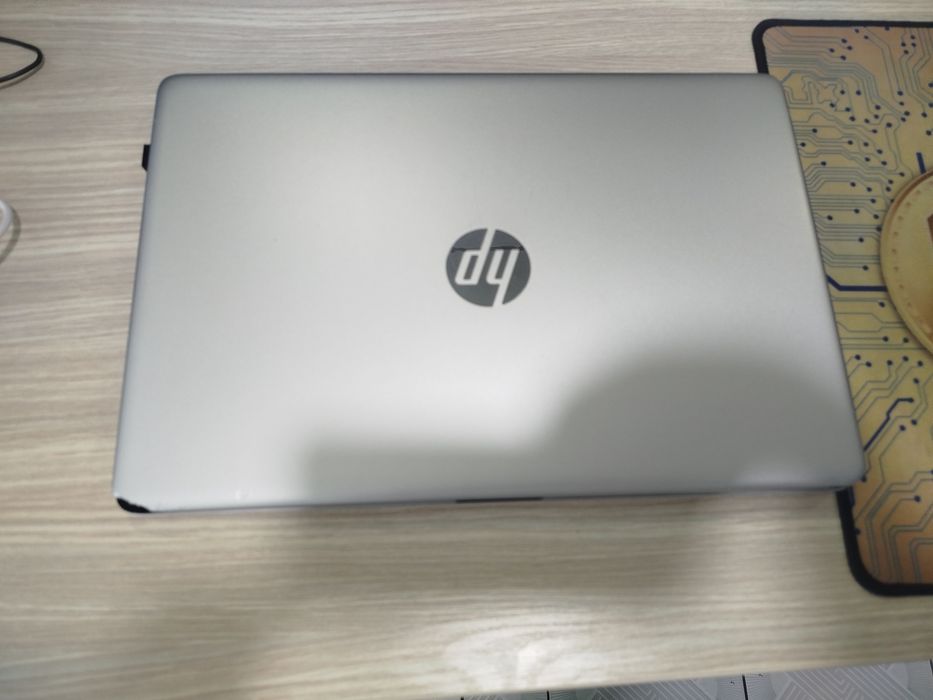 Hp ultrabuk sotoladi