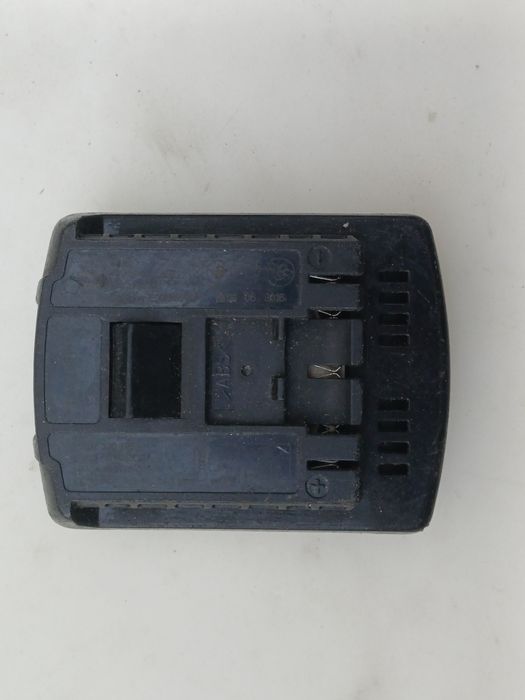 Baterie Bosch 14,4v 1,5A in stare foarte buna. Este testata