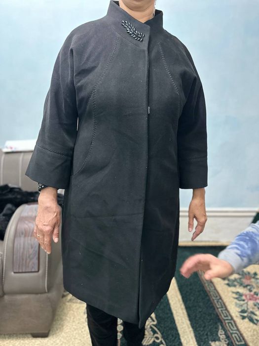 Краповый пальто почти новый