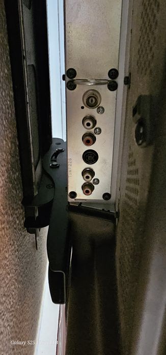 Monitor Cu Plasma model TH-50PH11EK 140cm