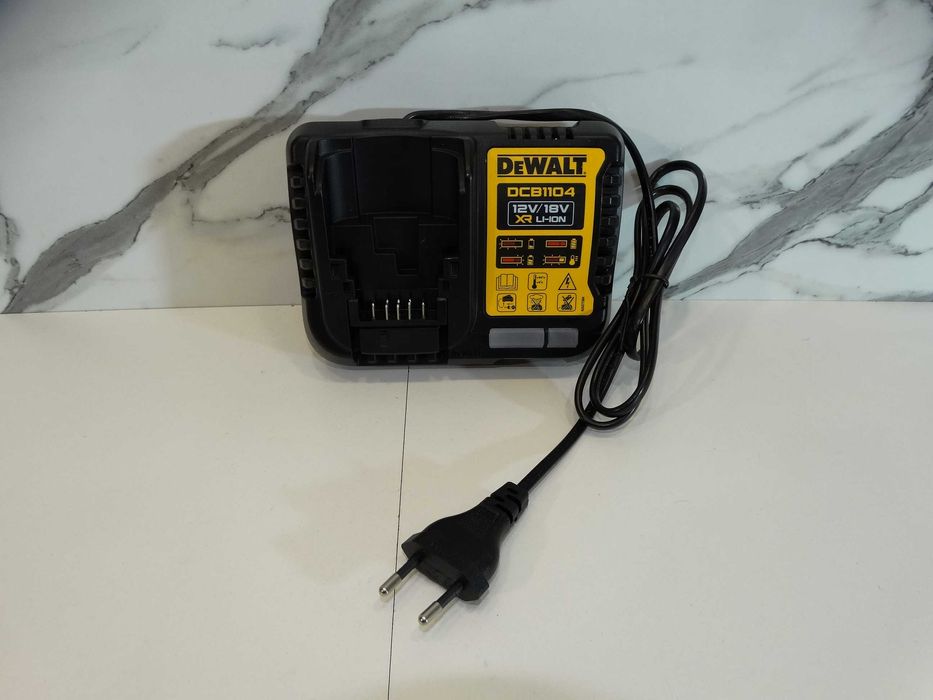 Ново - Dewalt DCB 1104 - Зарядно