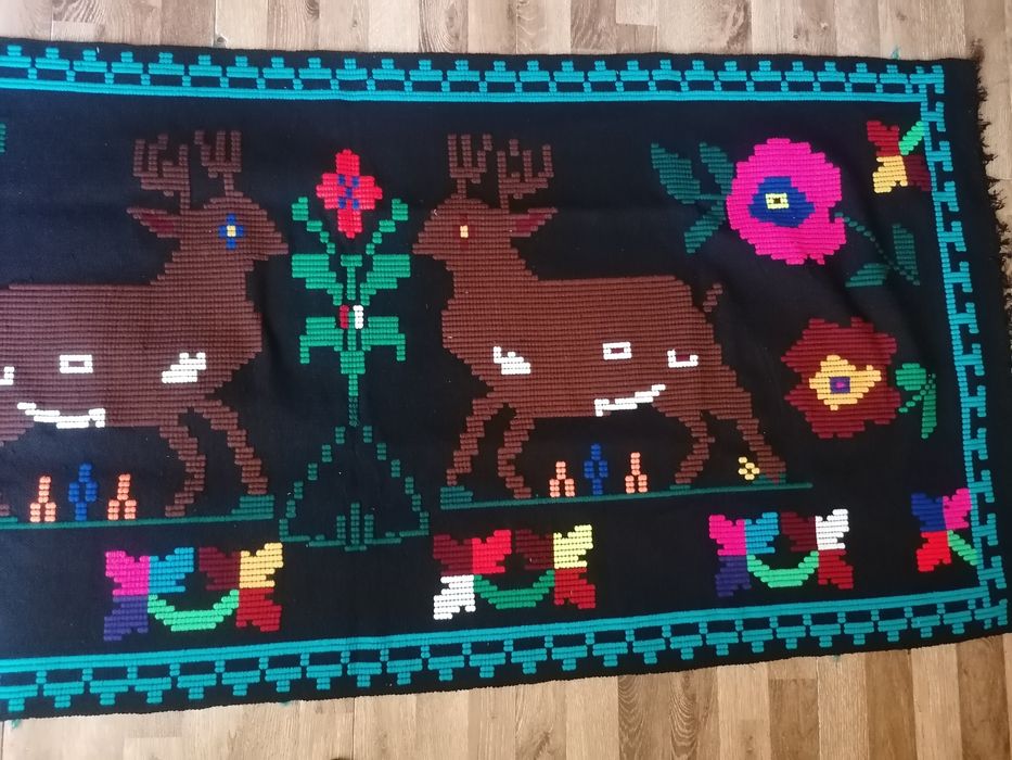 Ръчно тъкани килимчета нови, различни модели