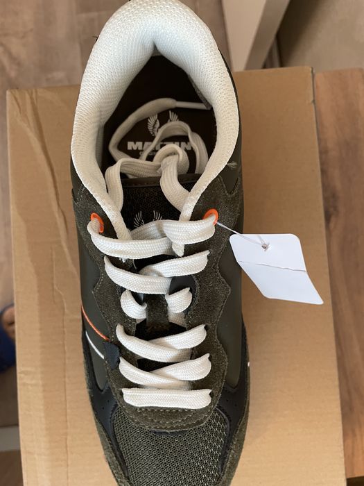 Кроссовки мужские.