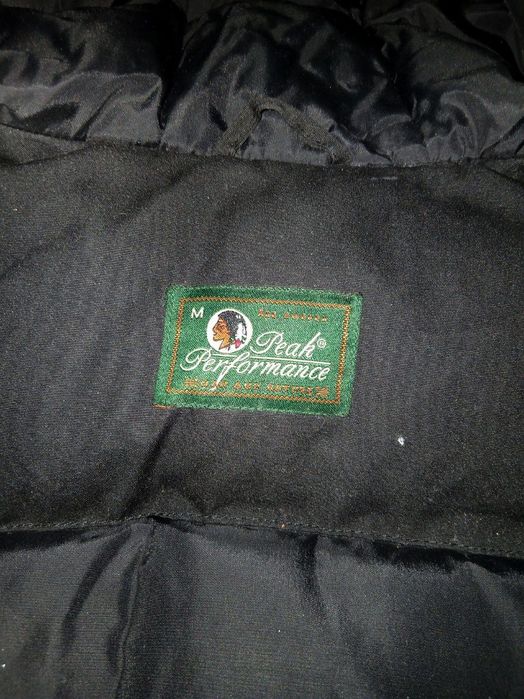 Из Швеции, мужская куртка-бомбер, бренда  Peak Performance !