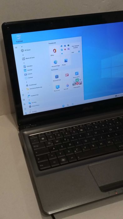 Лаптоп Asus A52F