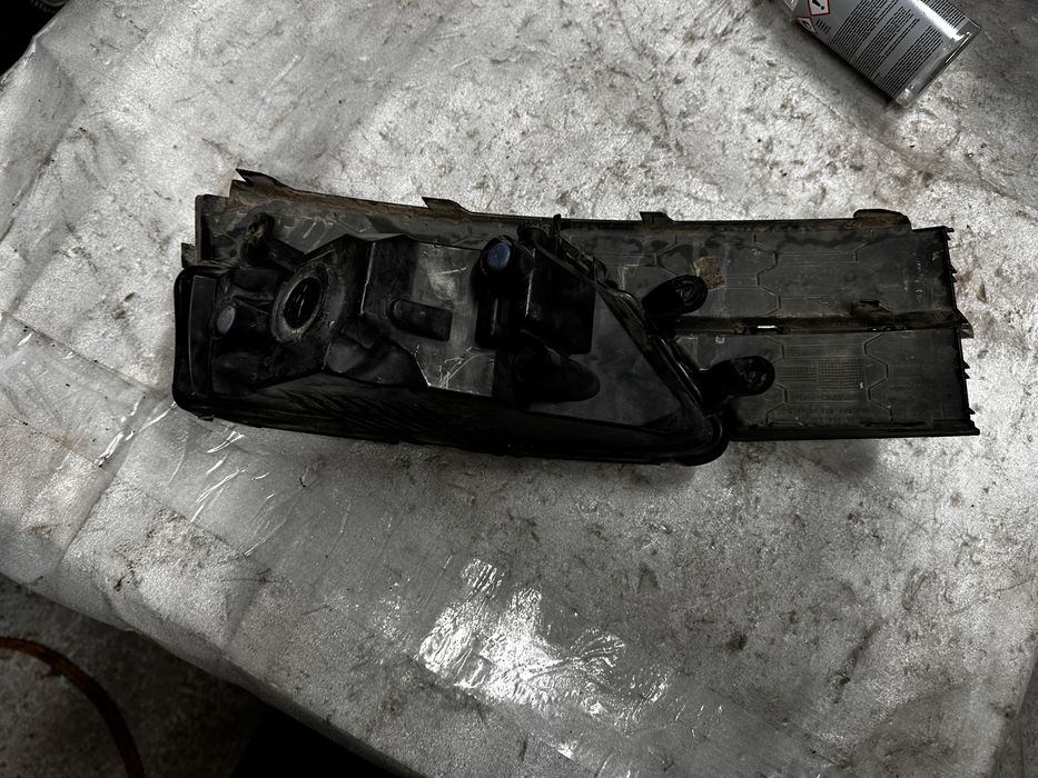 grilă .bară față skoda octavia 3 facelift..