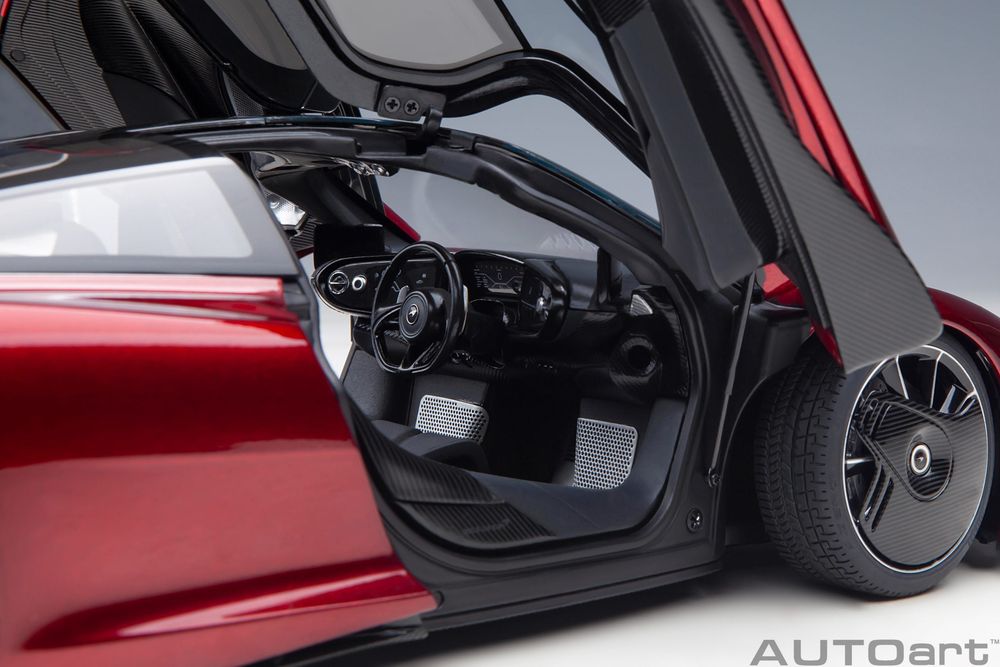 Macheta auto McLaren Speedtail  (2020) 1:18 AutoArt