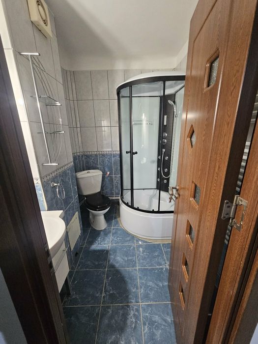 Închiriez apartament 2 camere decomandat