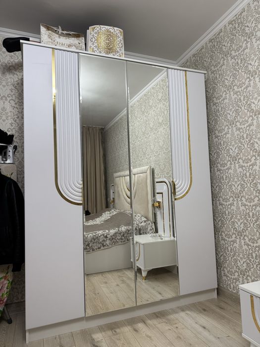 Срочно продается Спальный гарнитур