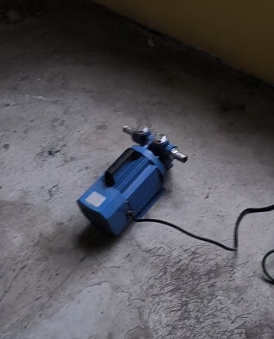 Насос для бензина.