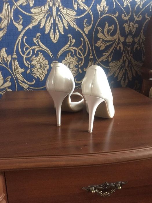 Продам красивые туфли