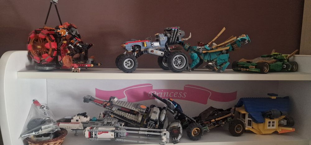 Vand  colectie de piese lego peste 30 kg