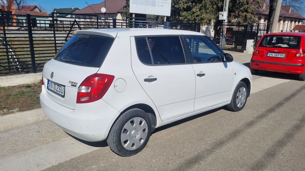 Skoda Fabia 2 benzina 1.2 km 180mii an 2009