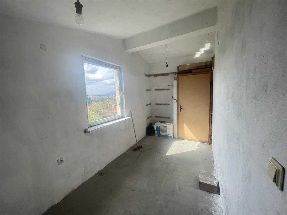 Продава се Четиристаен апартамент в Габрово, Център - 120 кв.м за 792 €/кв.м - Снимка #9