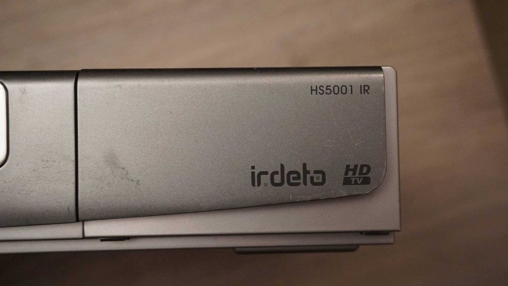 Приемник на Булсатком ir.deto HS5001