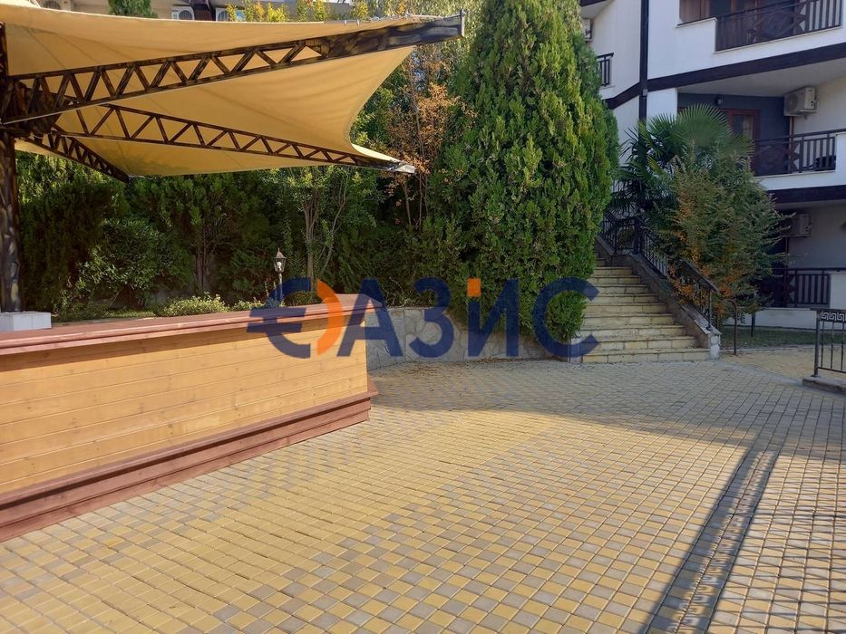 Продава се Тристаен апартамент в Свети Влас - 166 кв.м за 392 €/кв.м - Снимка #6