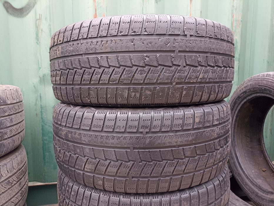 225/55/17 комплект