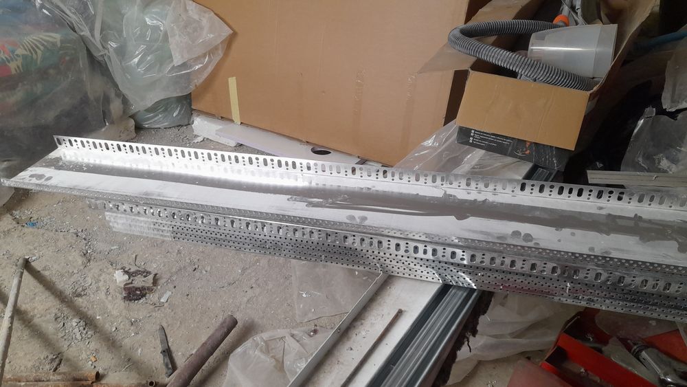 Profil aluminiu de soclu 153x2500/1mm