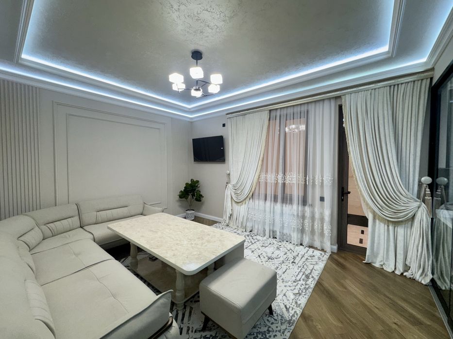 Таунхаус, Хавли. 2.7 соток. Бусигина