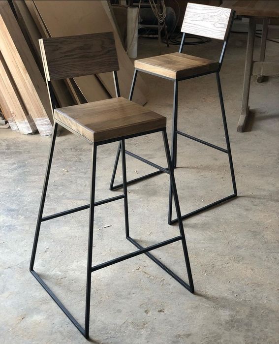 Бар столове от масивна дървесина орех и дъб