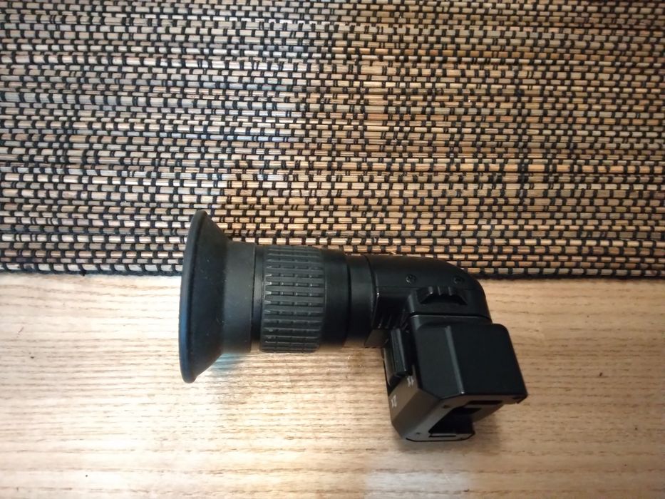 Nikon DR-6 RIGHT Angle Wiewing ATTACHMENT