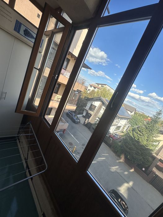 Vand termopan pentru balcon si fatada magazin
