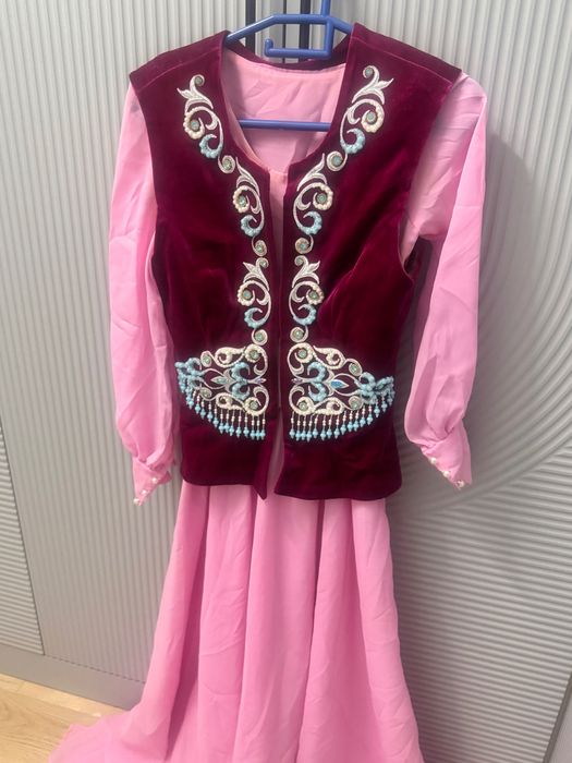 Продается платье