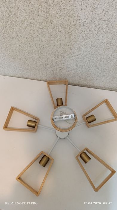 Люстра в отличном состоянии