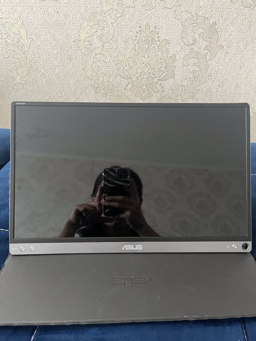 СРОЧНО! Продам монитор