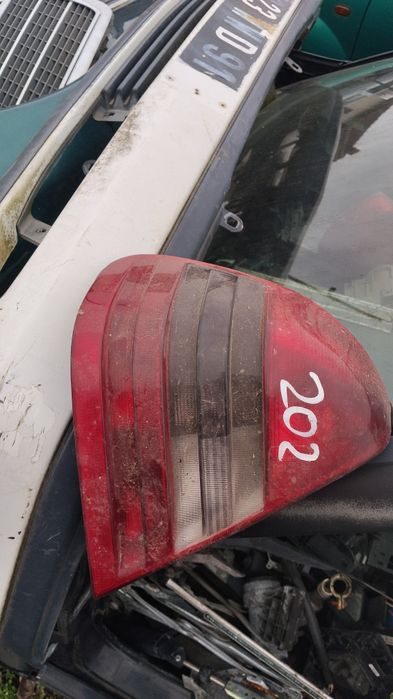 Stop stanga Mercedes w202