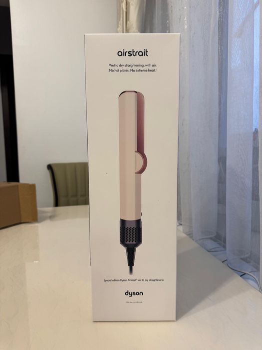 Placa Dyson Airstrait HT01 cu cutie de piele NOUA