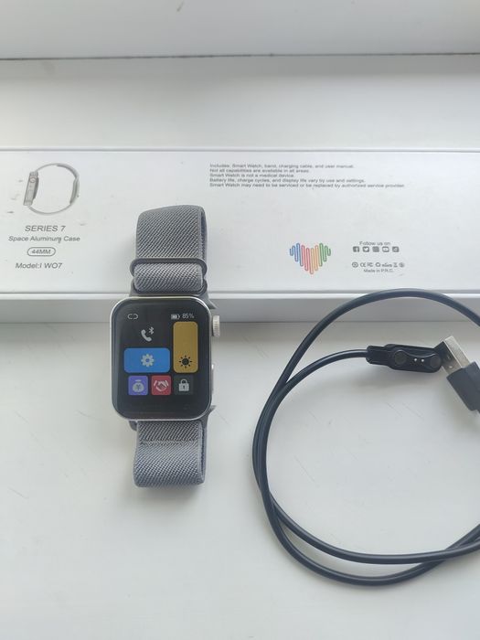 Apple Watch series 7, 44 mm