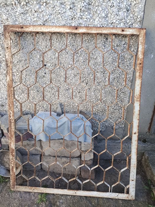 Продам решетки на окна