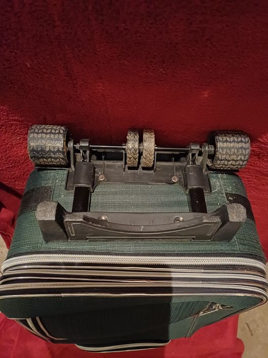 Куфар Von Dutch-перфектен