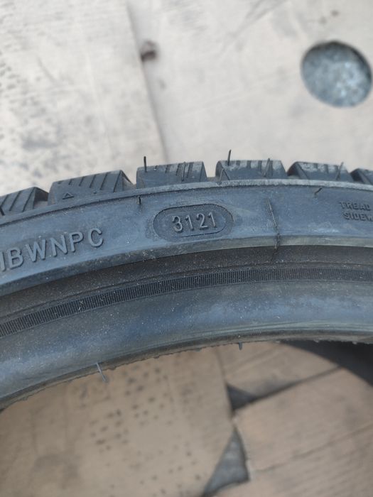 Единична 225/35/19 Fortuna dot3211